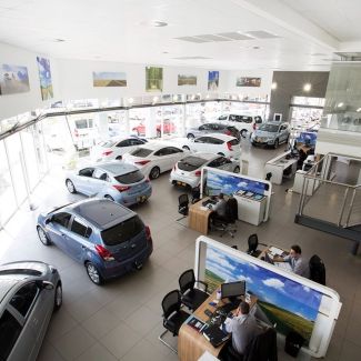 TAL supplies adhesive for large-format tile installation for Hyundai showroom
