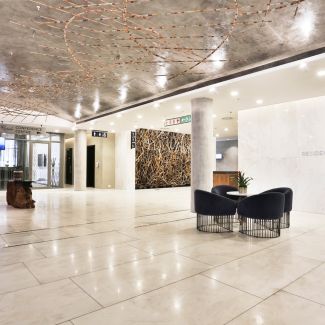TAL secures 55 storeys of tiled surfaces at the Leonardo