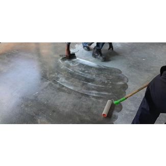 Vapour barrier reduces risk of debonding